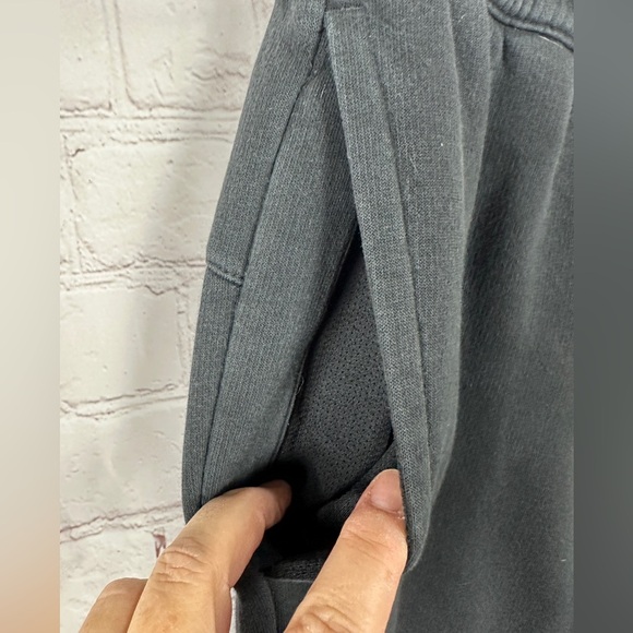 adidas Mens‎ Size Medium black Elastic Waist Pull On Joggers Sweatpants - Picture 2 of 6